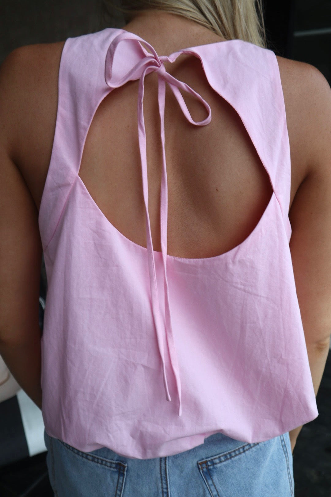 Bubble Hem Halter Top- Pink
