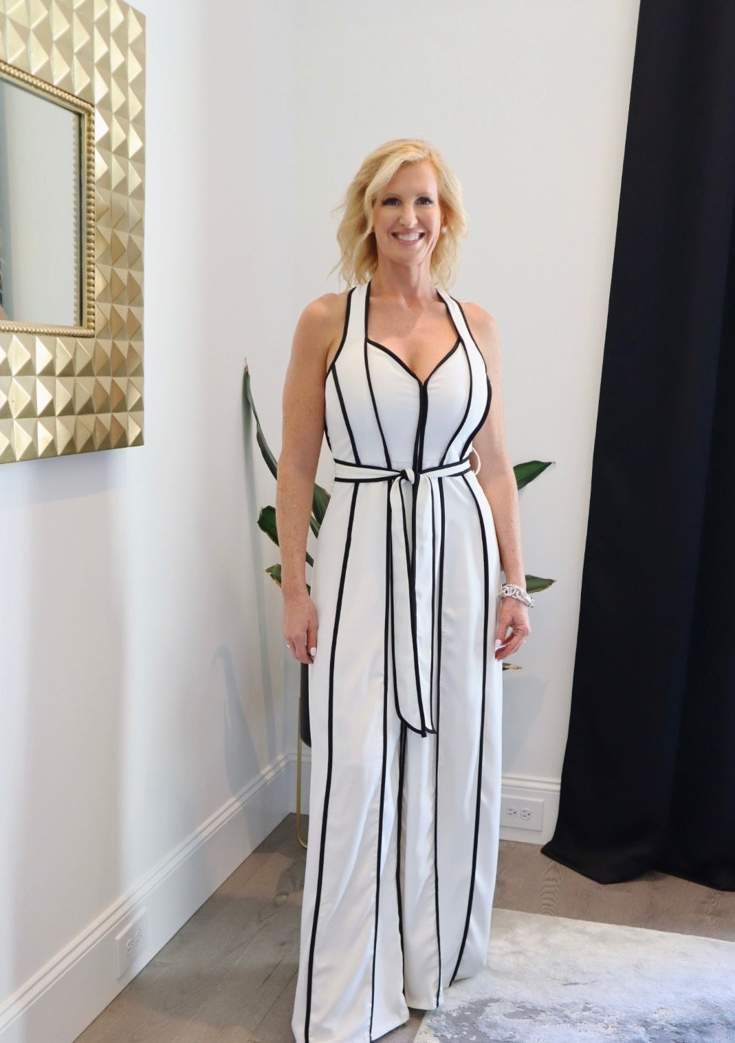 Contrasting Halter Jumpsuit